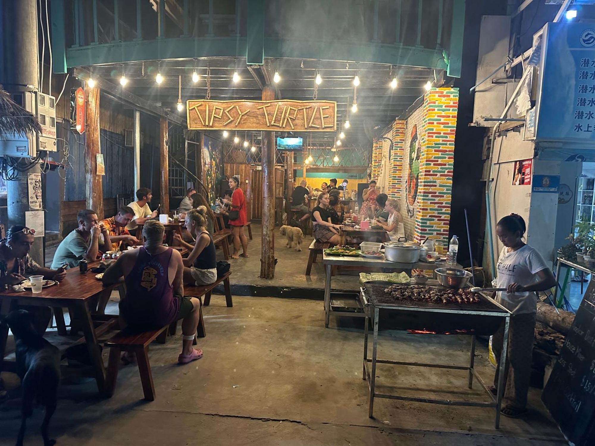 Tipsy Turtle Hostel Kaoh Touch Buitenkant foto